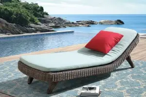 Loungers & Daybeds